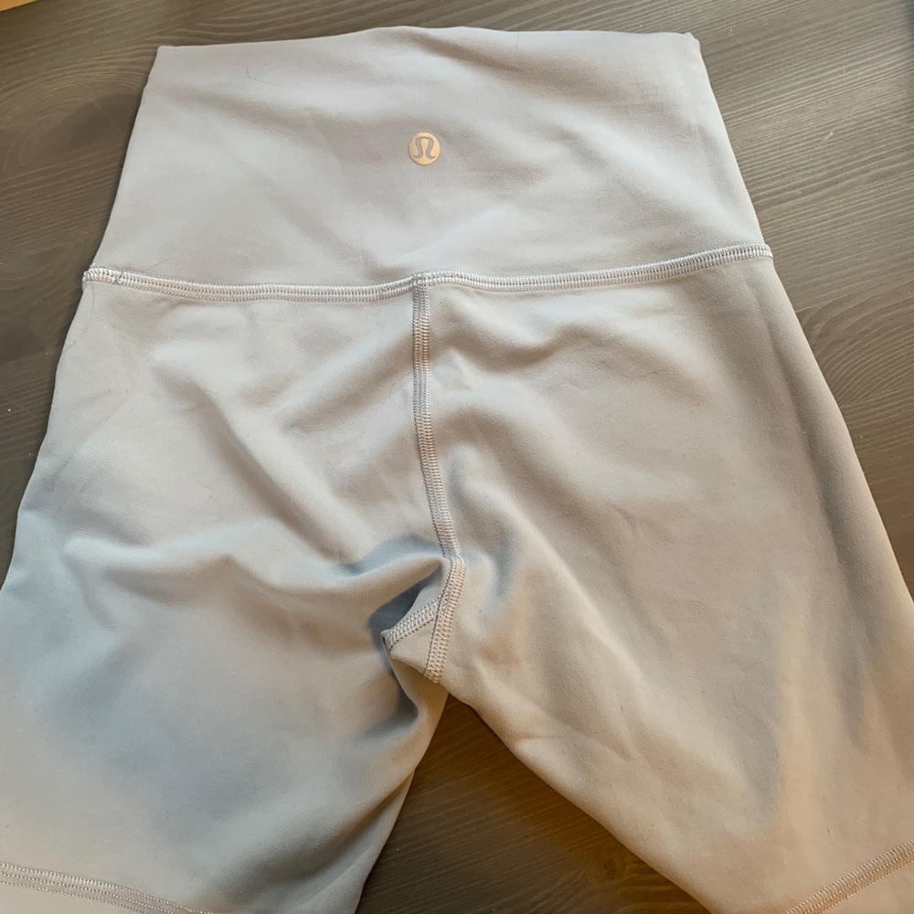 Lulu wunder train shorts